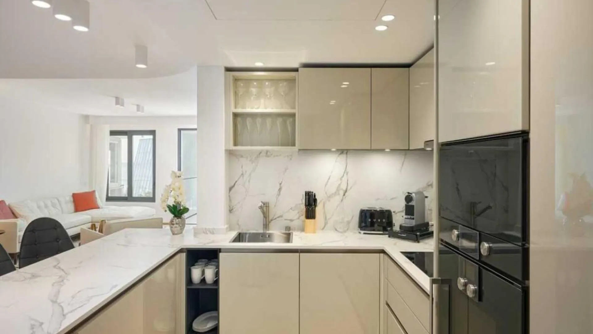 Luxurious 2Br 4P Apartment With Terrace - First Croisette Cannes